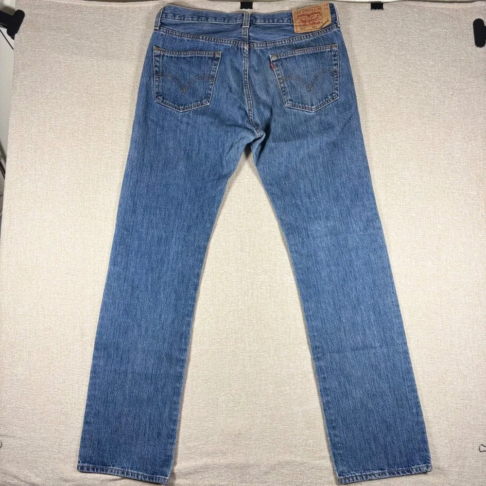 Levis 501 Mens Straight Leg Button Fly Medium Wash Denim Jeans 36x36